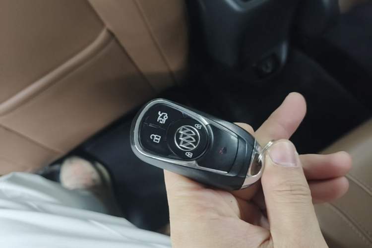 Used Buick Regal 2019 20T Elite Version China VI Standard Vehicle Key