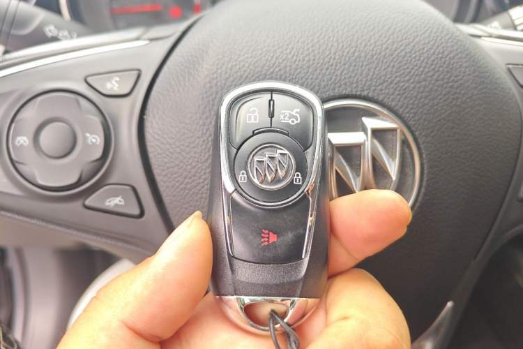 Used Buick Regal 2019 20T Elite Version China VI Standard Vehicle Key