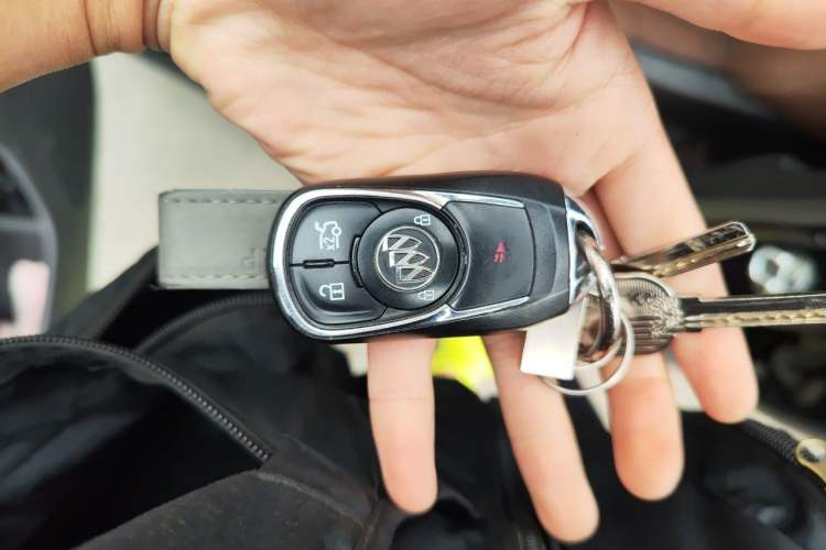 Used Buick Regal 2019 20T Elite Version China VI Standard Vehicle Key
