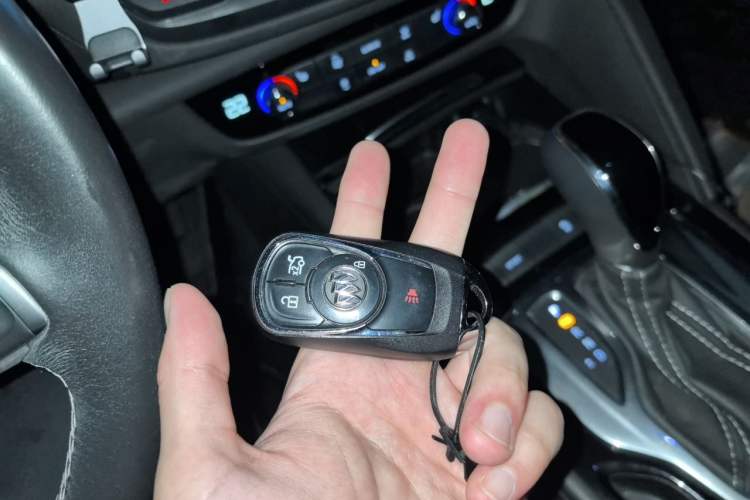 Used Buick Regal 2019 20T Elite Version China VI Standard Vehicle Key