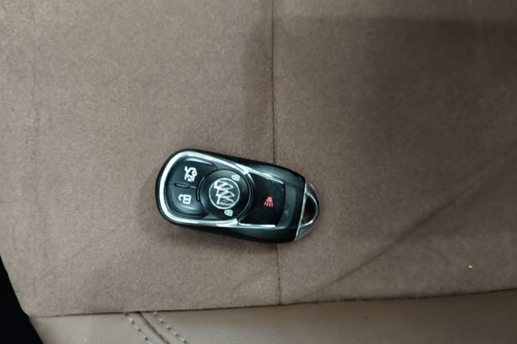 Used Buick Regal 2019 20T Elite Version China VI Standard Vehicle Key