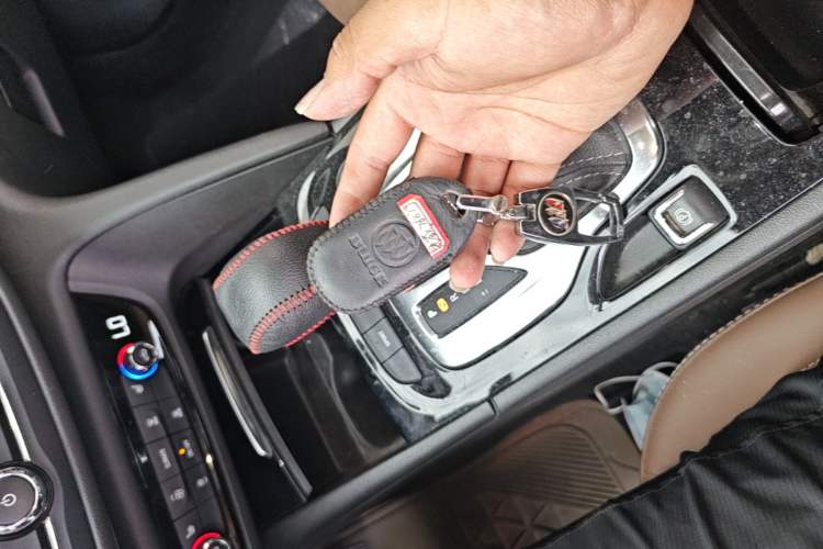 Used Buick Regal 2019 20T Elite Version China V Standard Vehicle Key