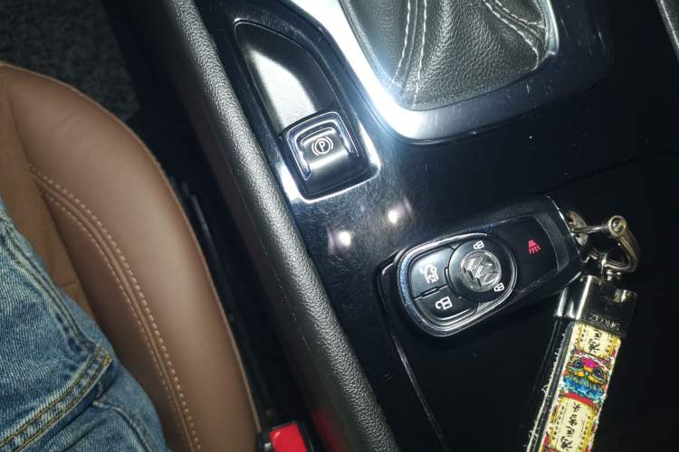 Used Buick Regal 2019 20T Elite Version China VI Standard Vehicle Key