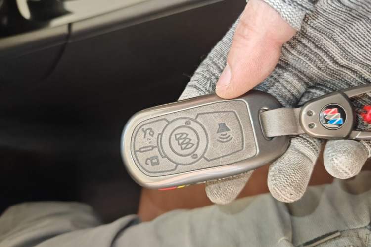 Used Buick Regal 2019 20T Elite Version China V Standard Vehicle Key
