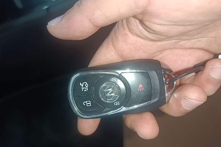Used Buick Regal 2019 Revised 20T Luxury Version China VI Standard Vehicle Key