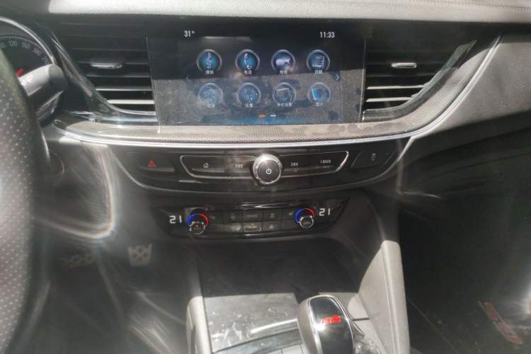 Used Buick Regal 2019 GS 28T Elite Model China VI Standard Audio And AC Panel