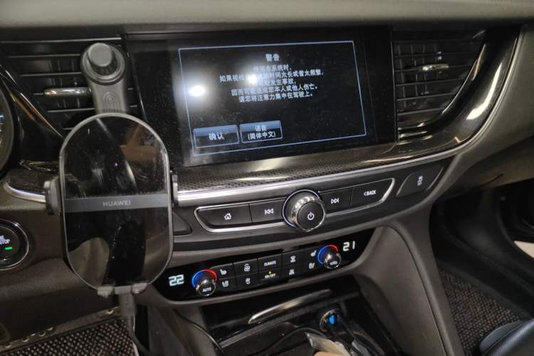 Used Buick Regal 2019 GS 28T Prestige Model China VI Standard Audio And AC Panel