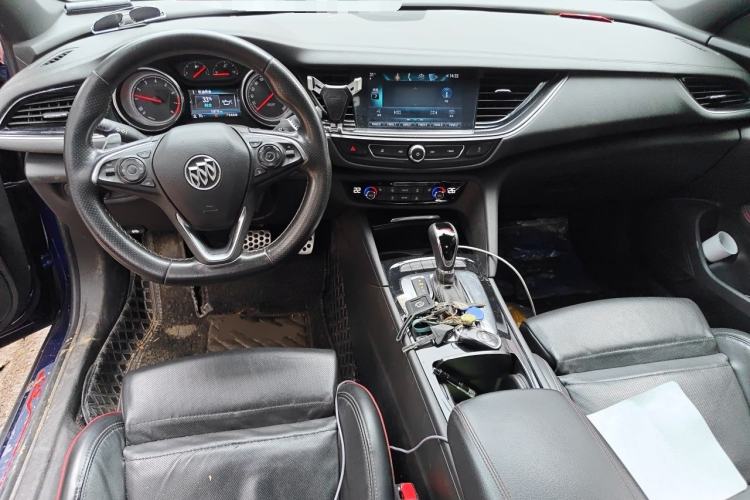 Used Buick Regal 2019 GS 28T Elite Model China VI Standard Center Console