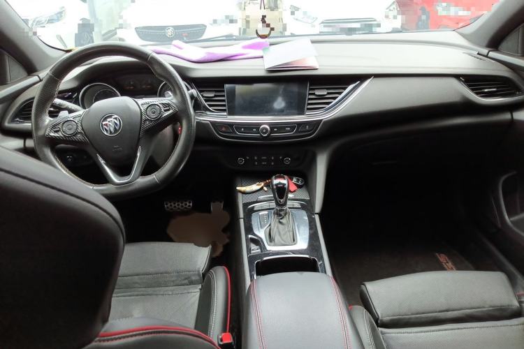 Used Buick Regal 2019 GS 28T Elite Model China VI Standard Center Console