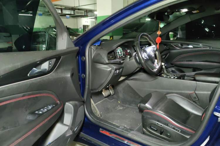 Used Buick Regal 2019 GS 28T Prestige Model China VI Standard Driver Seat