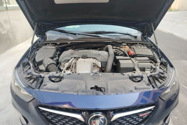 Used Buick Regal 2019 GS 28T Prestige Model China VI Standard Engine Bay