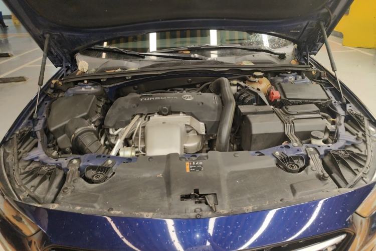 Used Buick Regal 2019 GS 28T Prestige Model China VI Standard Engine Bay