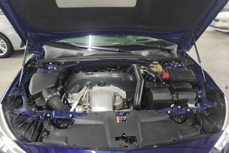 Used Buick Regal 2019 GS 28T Prestige Model China VI Standard Engine Bay