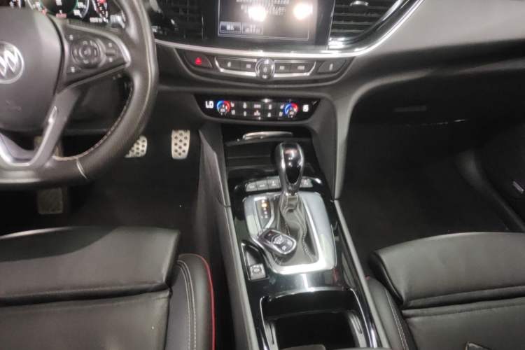 Used Buick Regal 2019 GS 28T Prestige Model China VI Standard Gear Lever