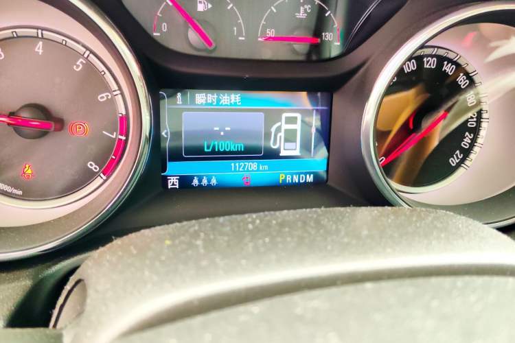 Used Buick Regal 2019 20T Elite Version China VI Standard Odometer Close Up