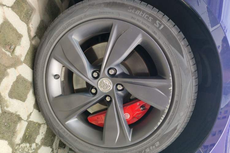 Used Buick Regal 2019 GS 28T Prestige Model China VI Standard Right Front Wheel Hub