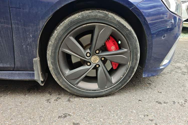 Used Buick Regal 2019 GS 28T Prestige Model China VI Standard Right Front Wheel Hub