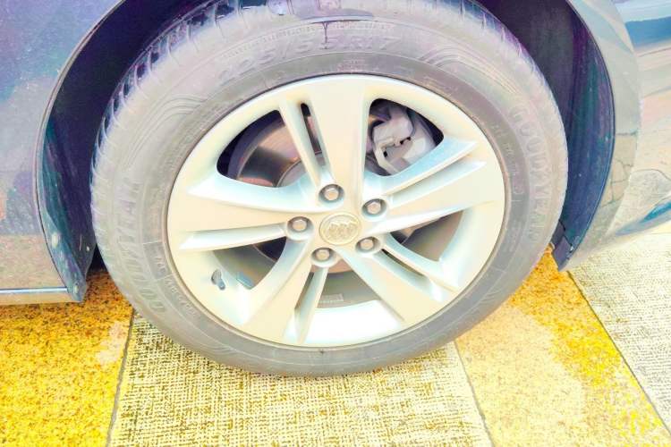 Used Buick Regal 2019 20T Elite Version China VI Standard Right Front Wheel Hub