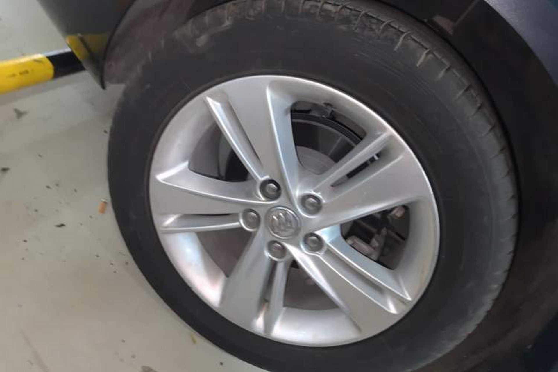 Used Buick Regal 2019 20T Elite Version China VI Standard Right Rear Wheel Hub
