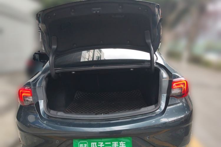 Used Buick Regal 2019 20T Elite Version China VI Standard Trunk