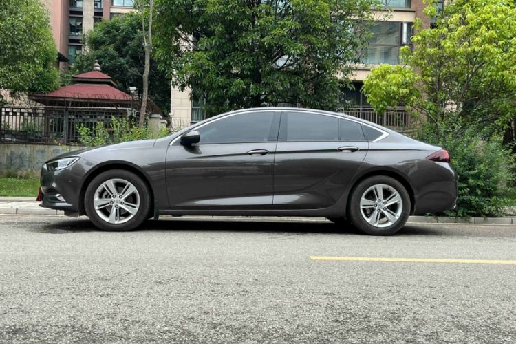 Used Buick Regal 2019 20T Luxury Model China V Standard Exterior 4