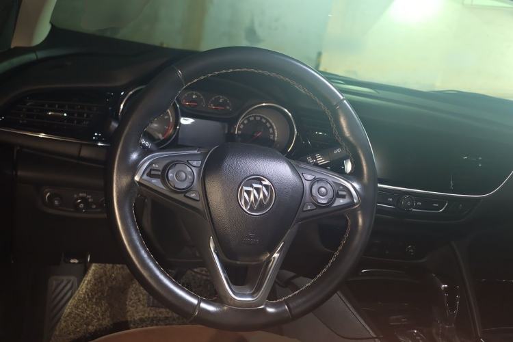 Used Buick Regal 2019 20T Elite Version China V Standard Steering Wheel