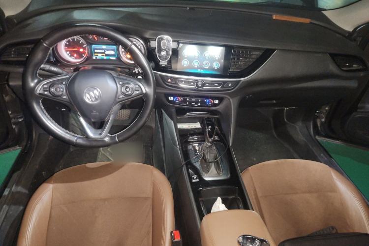 Used Buick Regal 2019 20T Luxury Model China V Standard Center Console