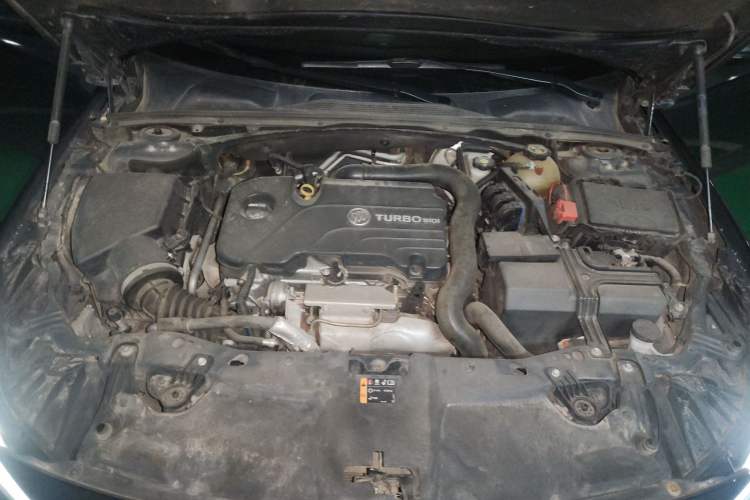 Used Buick Regal 2019 20T Luxury Model China V Standard Engine Bay