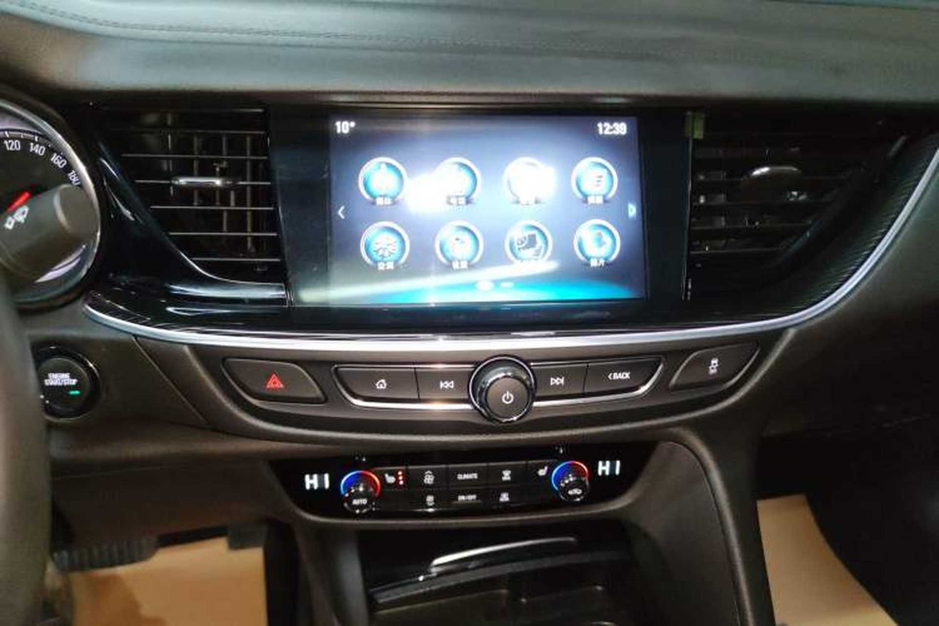 Used Buick Regal 2019 20T Elite Version China VI Standard Audio And AC Panel