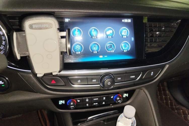Used Buick Regal 2019 20T Elite Version China VI Standard Audio And AC Panel