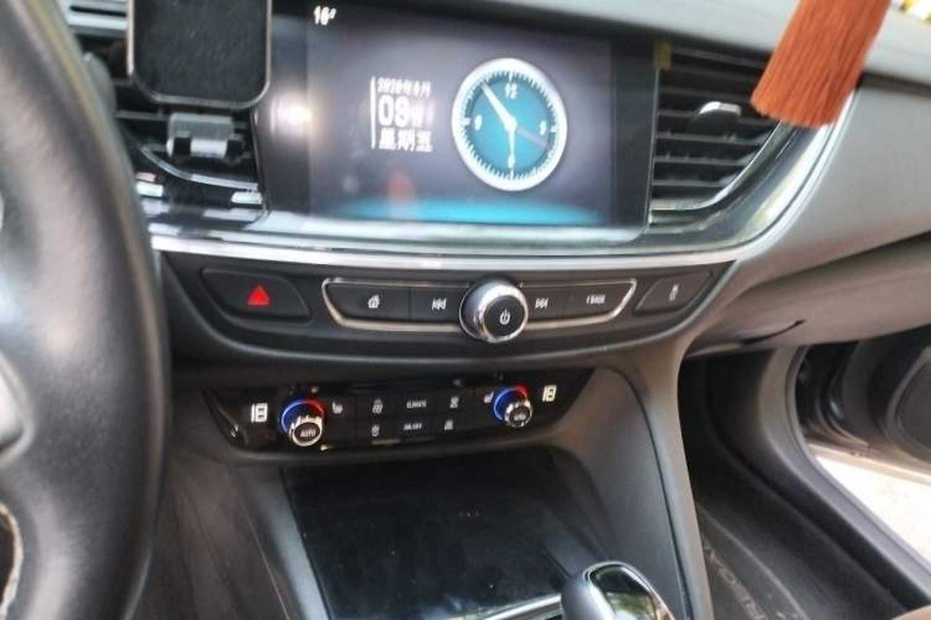 Used Buick Regal 2019 20T Elite Version China VI Standard Audio And AC Panel