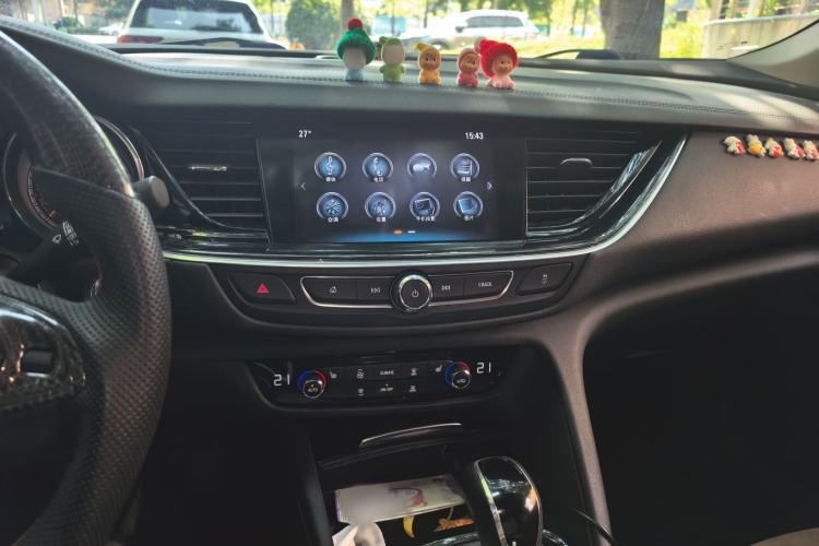Used Buick Regal 2019 20T Elite Version China VI Standard Audio And AC Panel