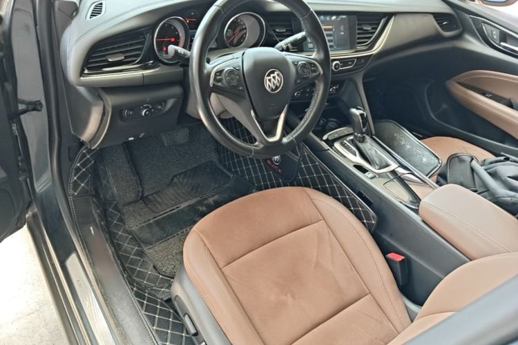 Used Buick Regal 2019 20T Elite Version China VI Standard Center Console