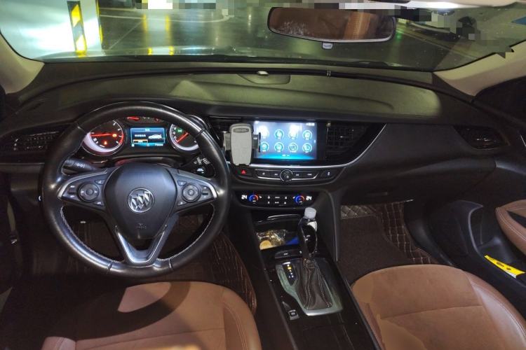 Used Buick Regal 2019 20T Elite Version China VI Standard Center Console
