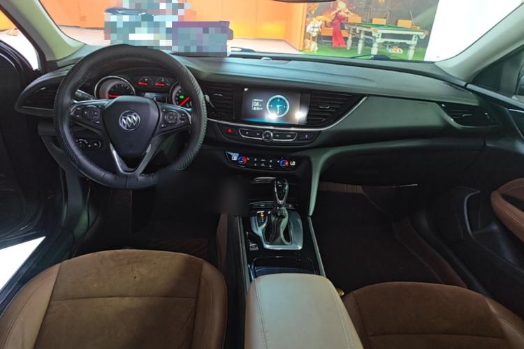 Used Buick Regal 2019 20T Elite Version China VI Standard Center Console