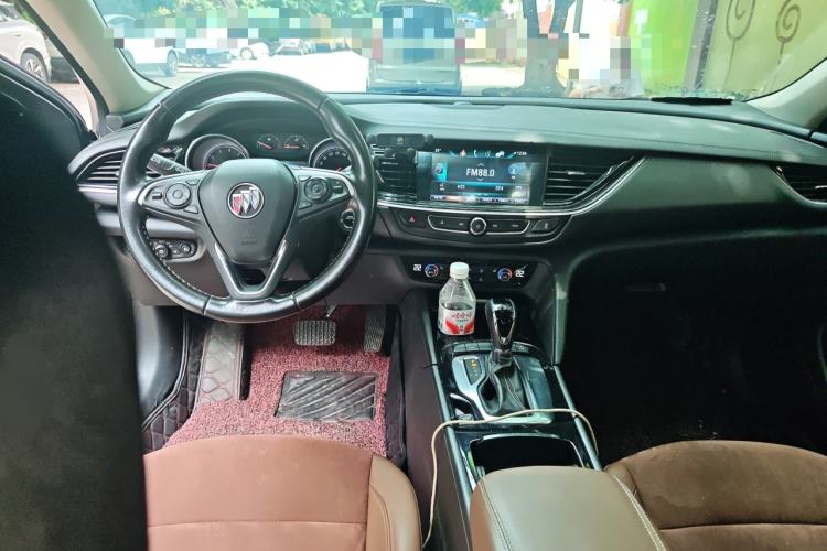 Used Buick Regal 2019 20T Elite Version China VI Standard Center Console