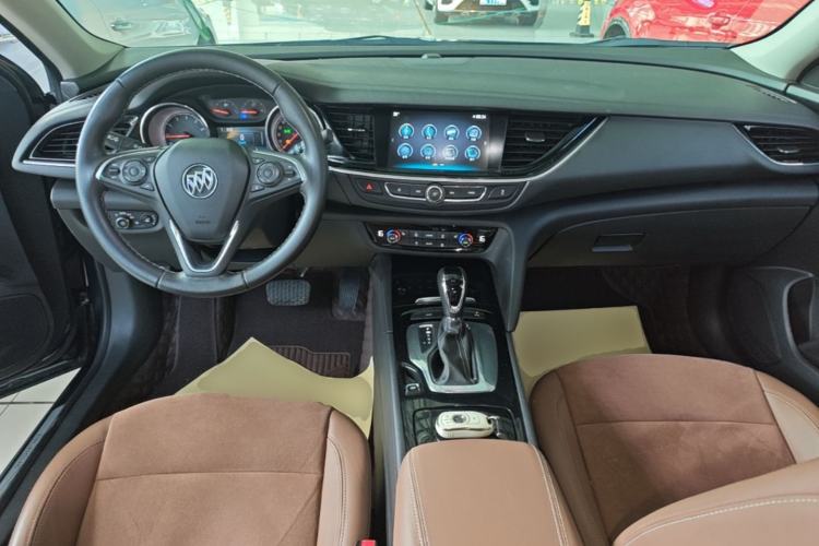 Used Buick Regal 2019 20T Elite Version China VI Standard Center Console