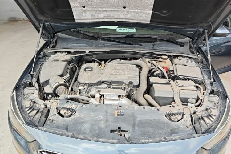 Used Buick Regal 2019 20T Elite Version China VI Standard Engine Bay
