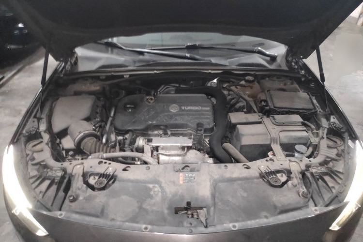 Used Buick Regal 2019 20T Elite Version China VI Standard Engine Bay