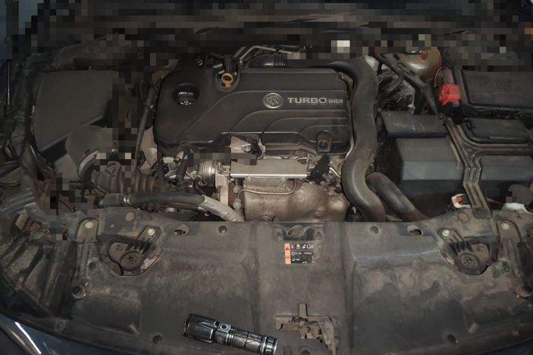 Used Buick Regal 2019 20T Elite Version China VI Standard Engine Bay