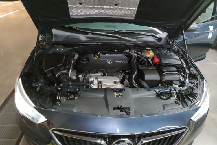 Used Buick Regal 2019 20T Elite Version China VI Standard Engine Bay