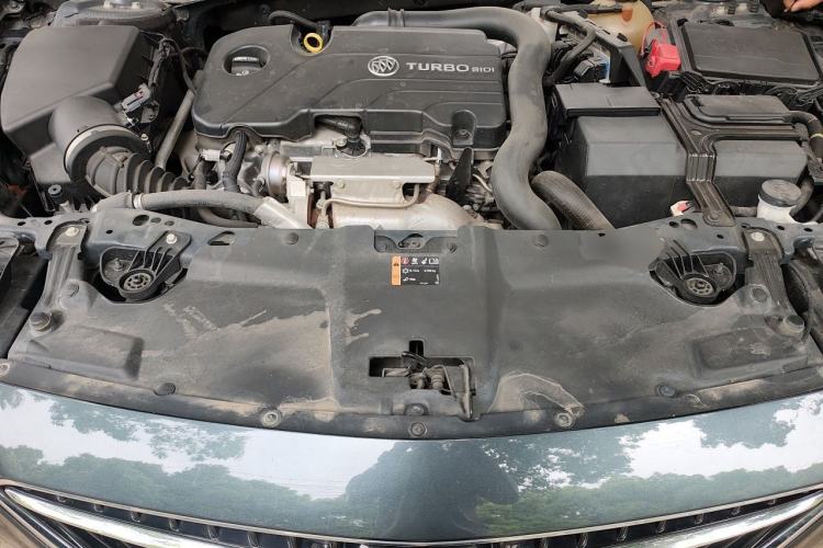 Used Buick Regal 2019 20T Elite Version China VI Standard Engine Bay