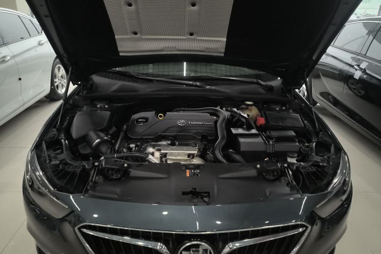 Used Buick Regal 2019 20T Elite Version China VI Standard Engine Bay