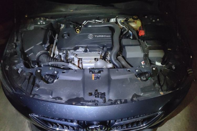 Used Buick Regal 2019 20T Elite Version China VI Standard Engine Bay