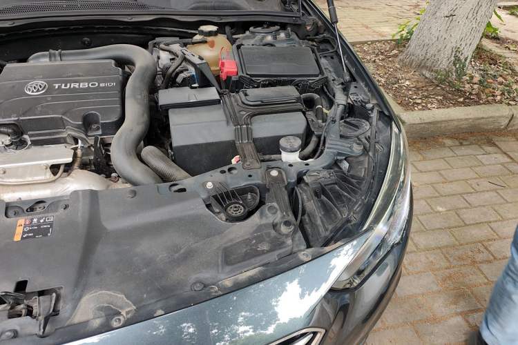 Used Buick Regal 2019 20T Elite Version China VI Standard Engine Bay Left