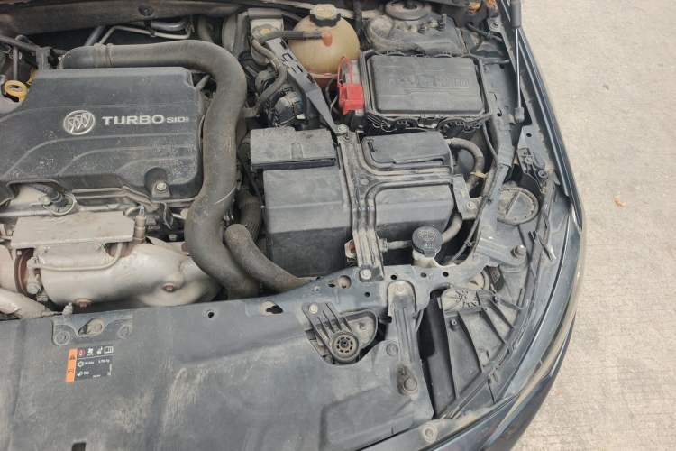 Used Buick Regal 2019 20T Elite Version China VI Standard Engine Bay Left