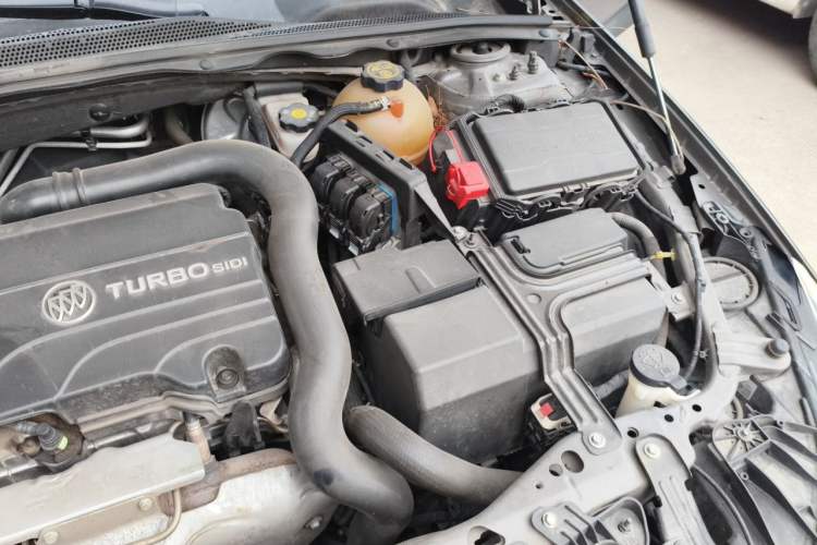 Used Buick Regal 2019 20T Elite Version China V Standard Engine Bay Left
