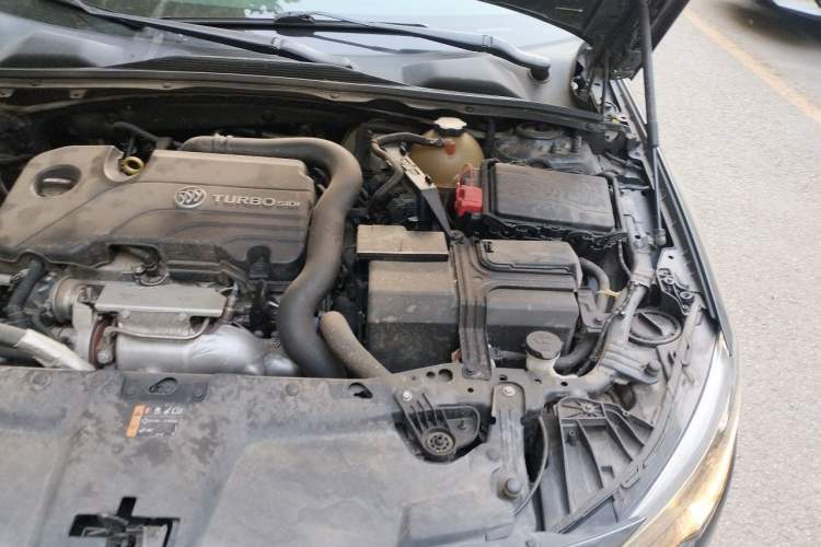 Used Buick Regal 2019 20T Elite Version China VI Standard Engine Bay Left