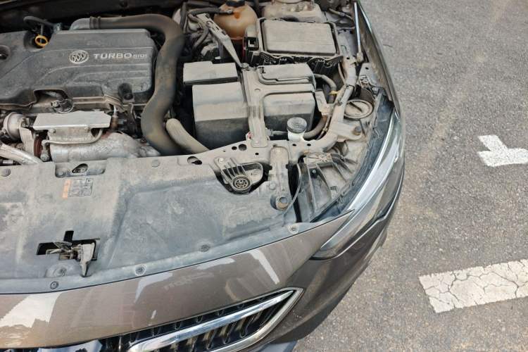 Used Buick Regal 2019 20T Elite Version China VI Standard Engine Bay Left