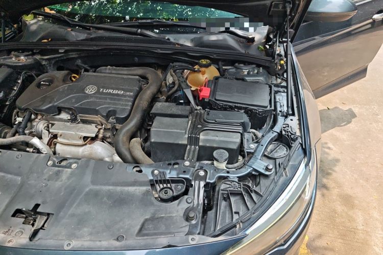 Used Buick Regal 2019 20T Elite Version China VI Standard Engine Bay Left